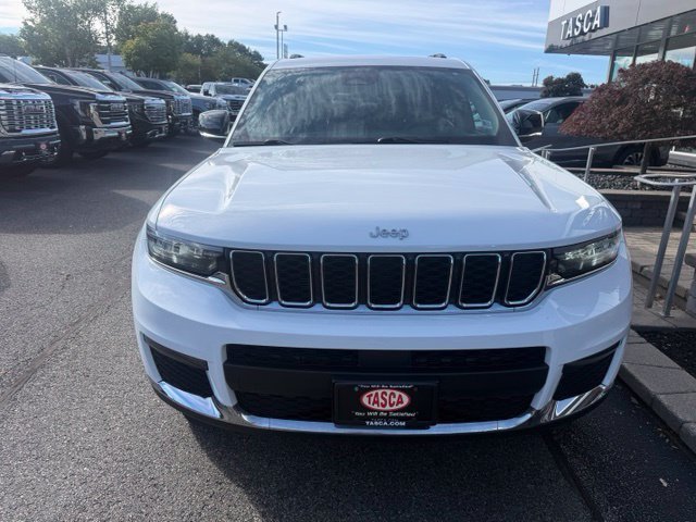 Used 2023 White/off-white Jeep Limited image 2