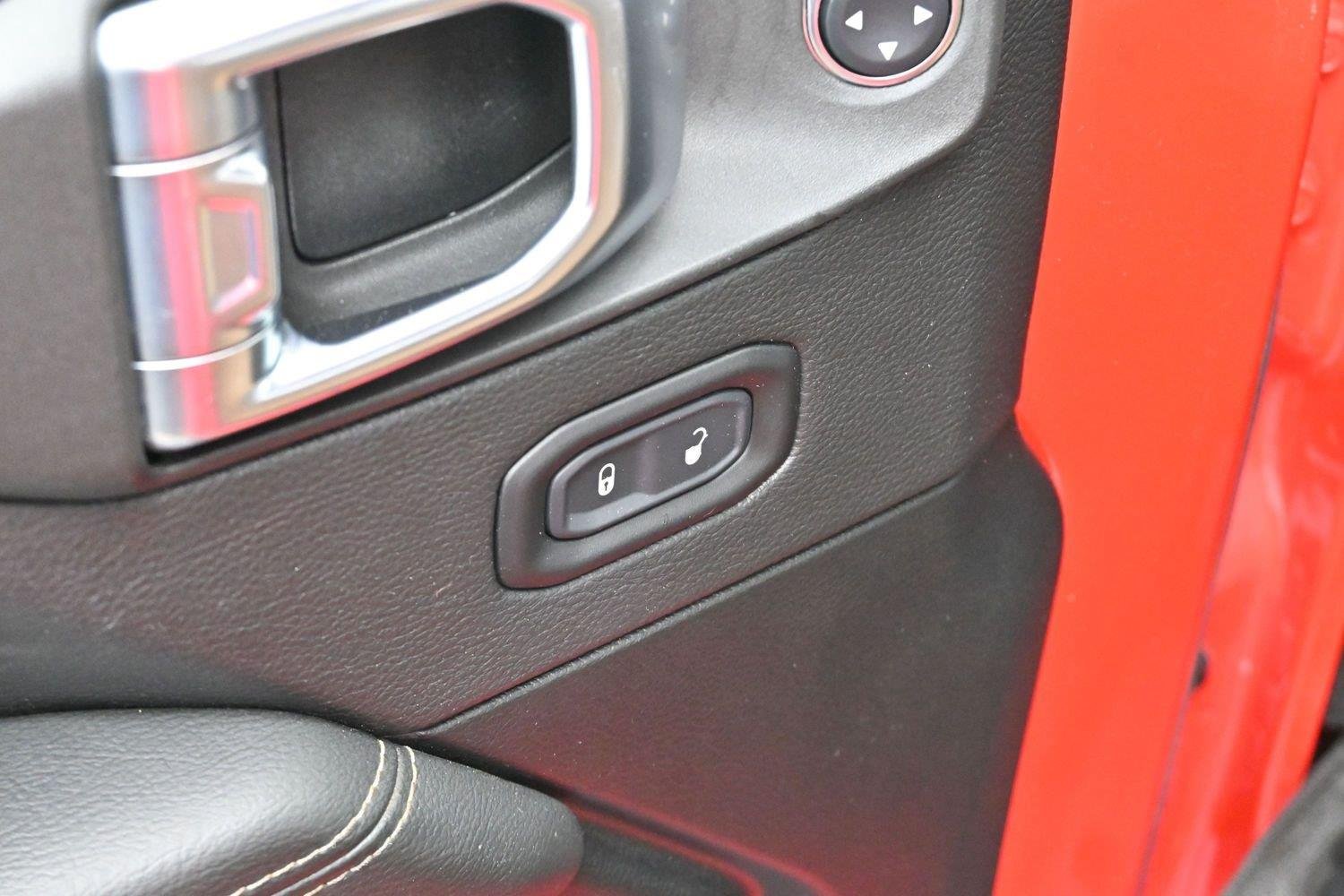 Used 2021 Firecracker Red Clearcoat Jeep Rubicon image 11