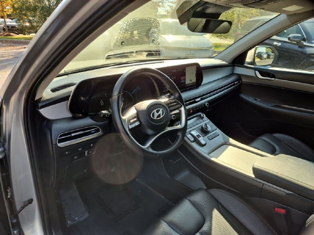 Used 2024 Silver Hyundai SEL image 10