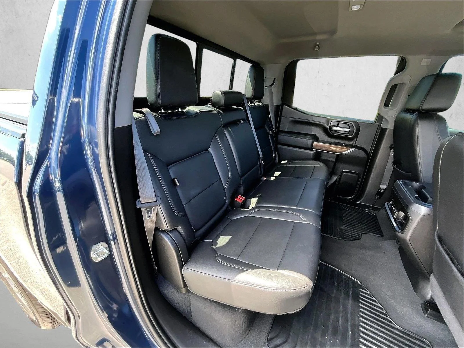 Used 2021 Northsky Blue Metallic Chevrolet RST image 26