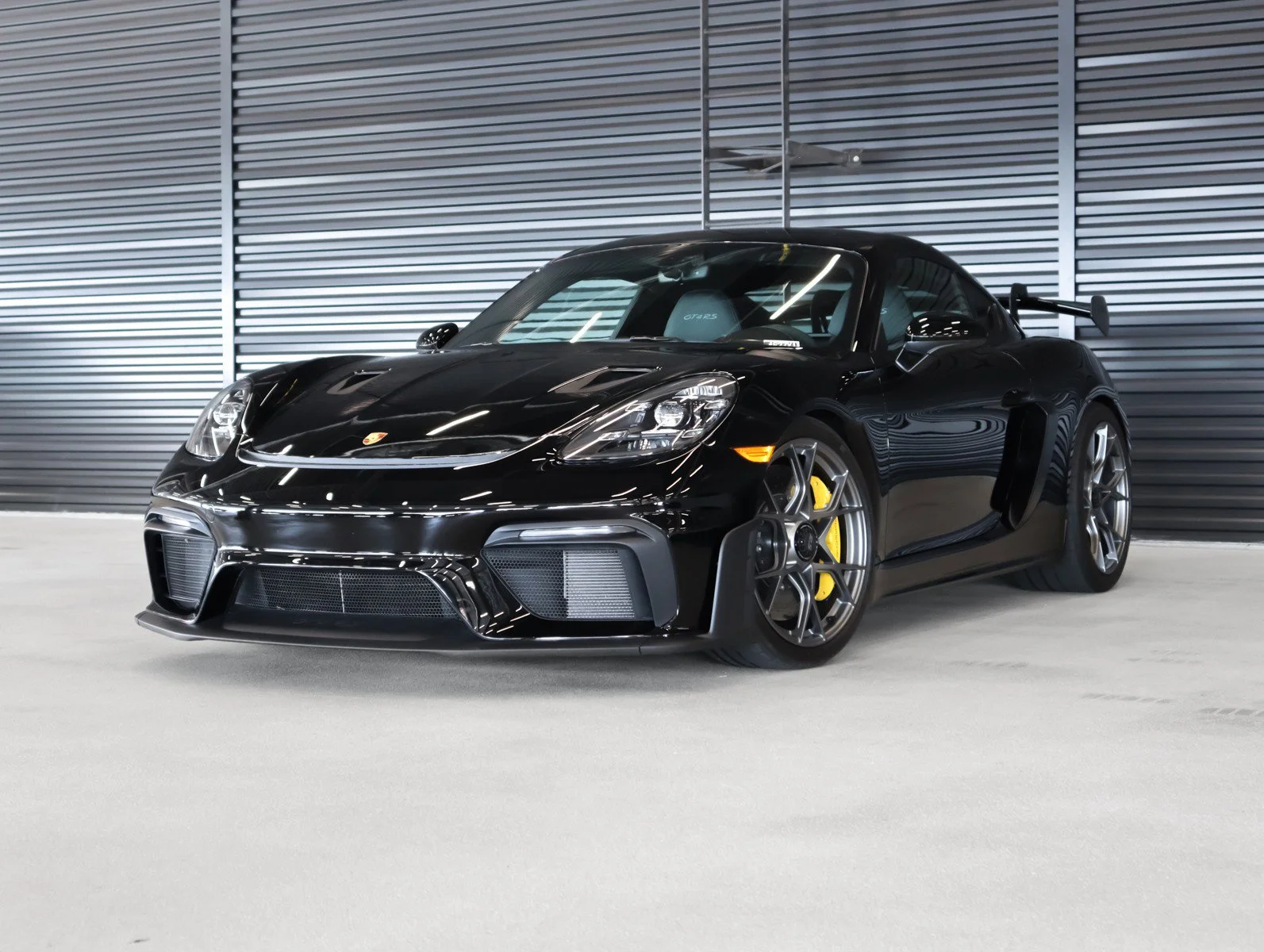 2024 Porsche 718 Cayman GT4 RS's photo