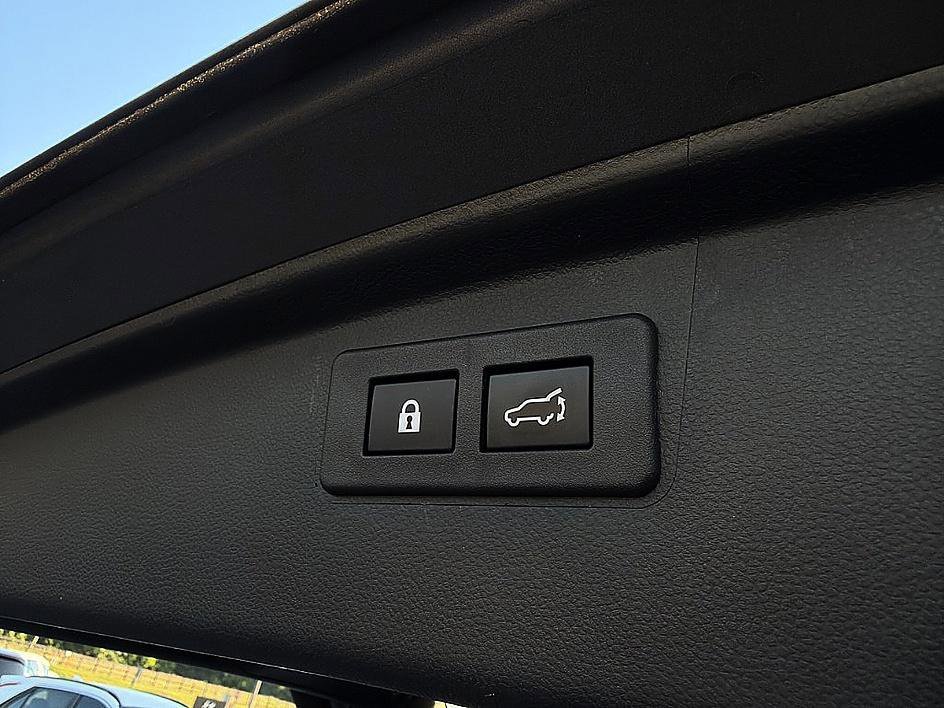 Used 2023 Brilliant Bronze Metallic Subaru Limited XT image 28