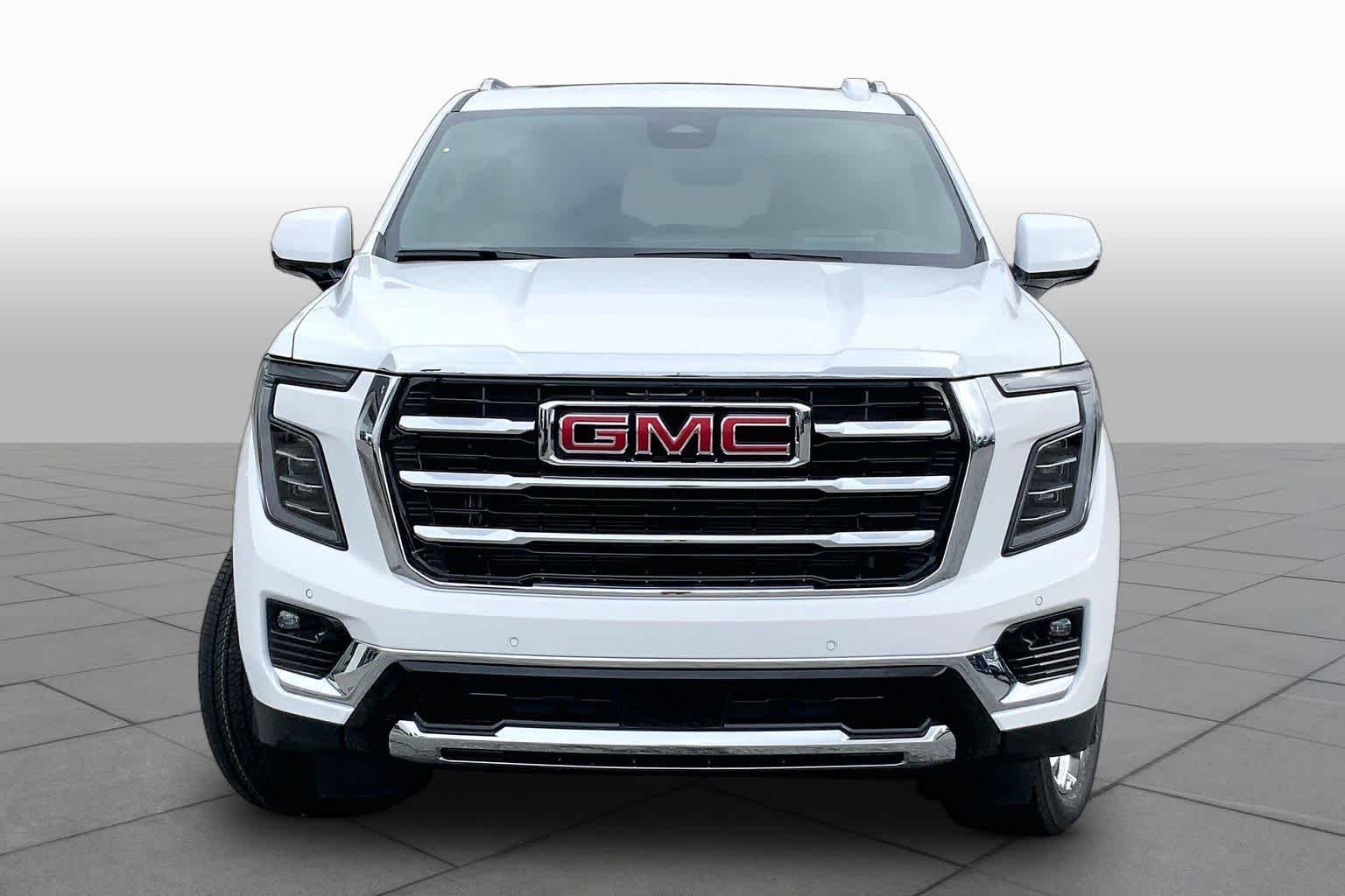 New 2026 Summit White GMC Elevation image 3