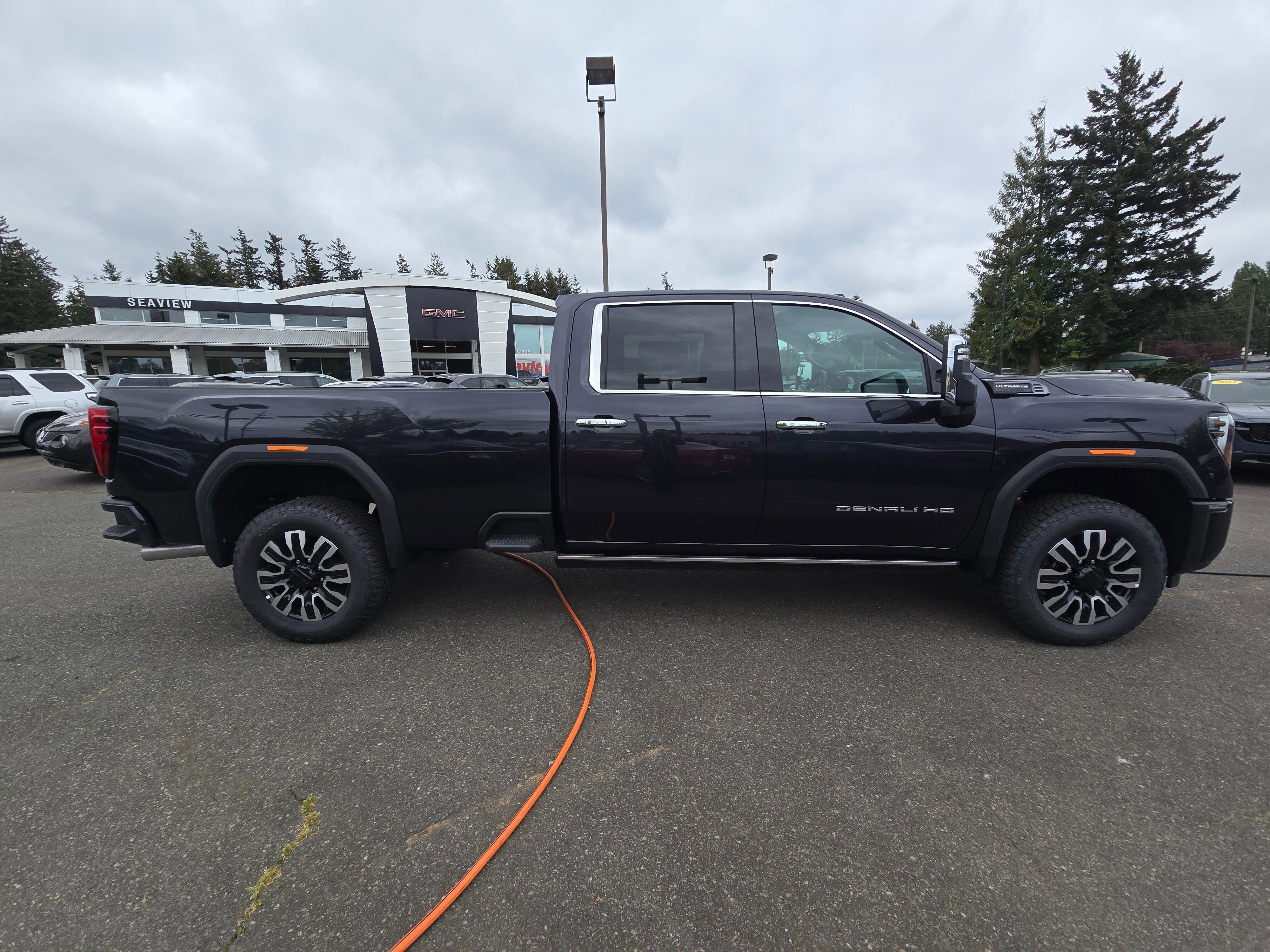 2026 GMC Sierra 3500HD Denali Ultimate - Photo 8