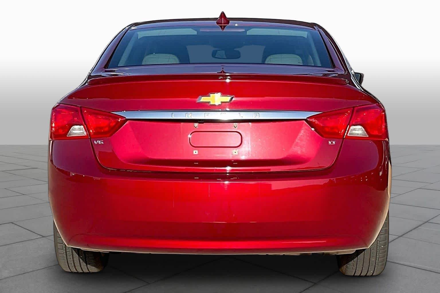 Pre-Owned 2018 Chevrolet Impala LT
