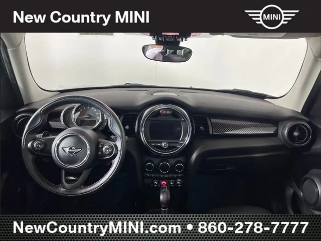 Used 2019 Green MINI  image 21