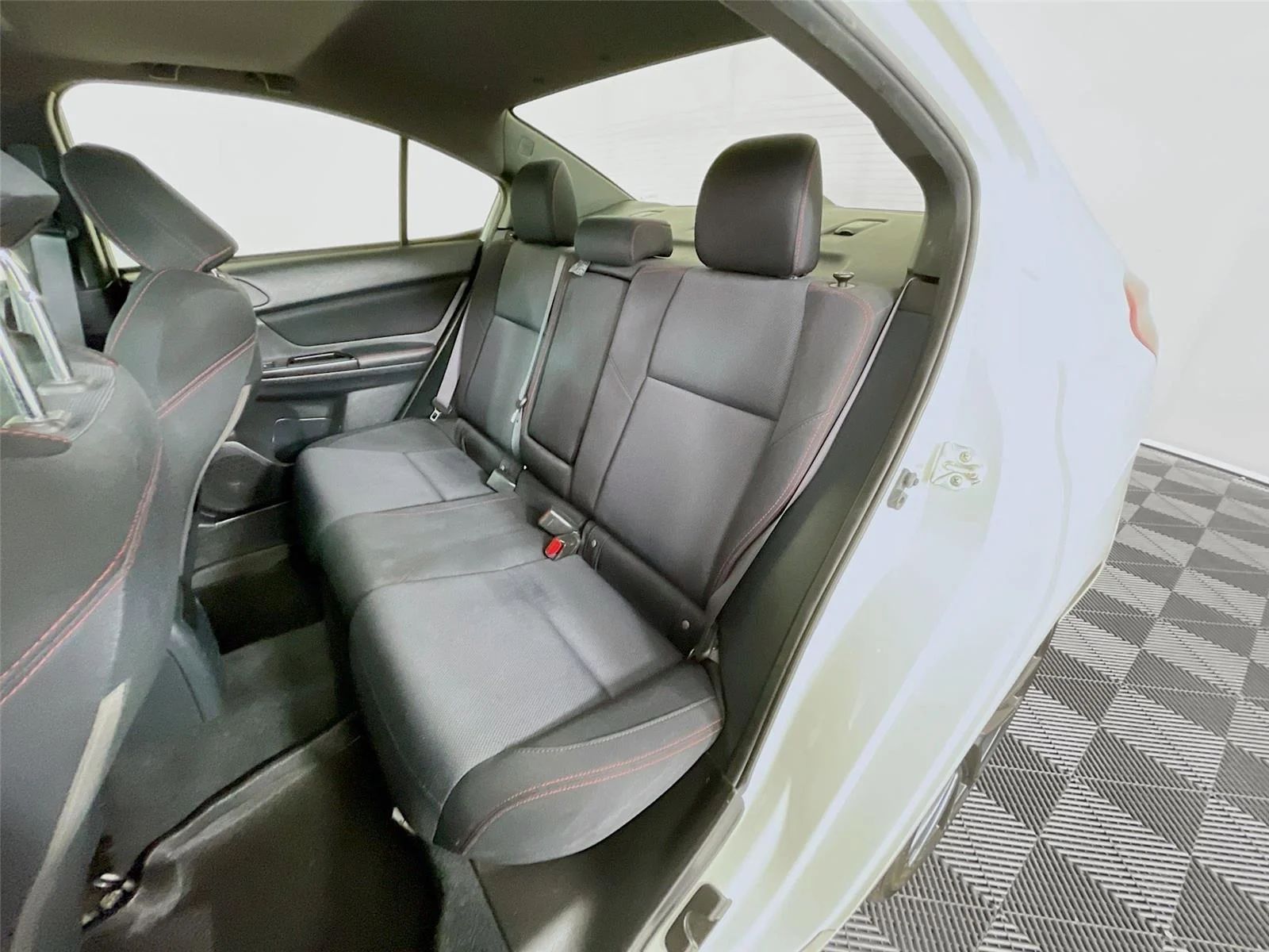 Used 2019 Crystal White Pearl Subaru Premium image 28