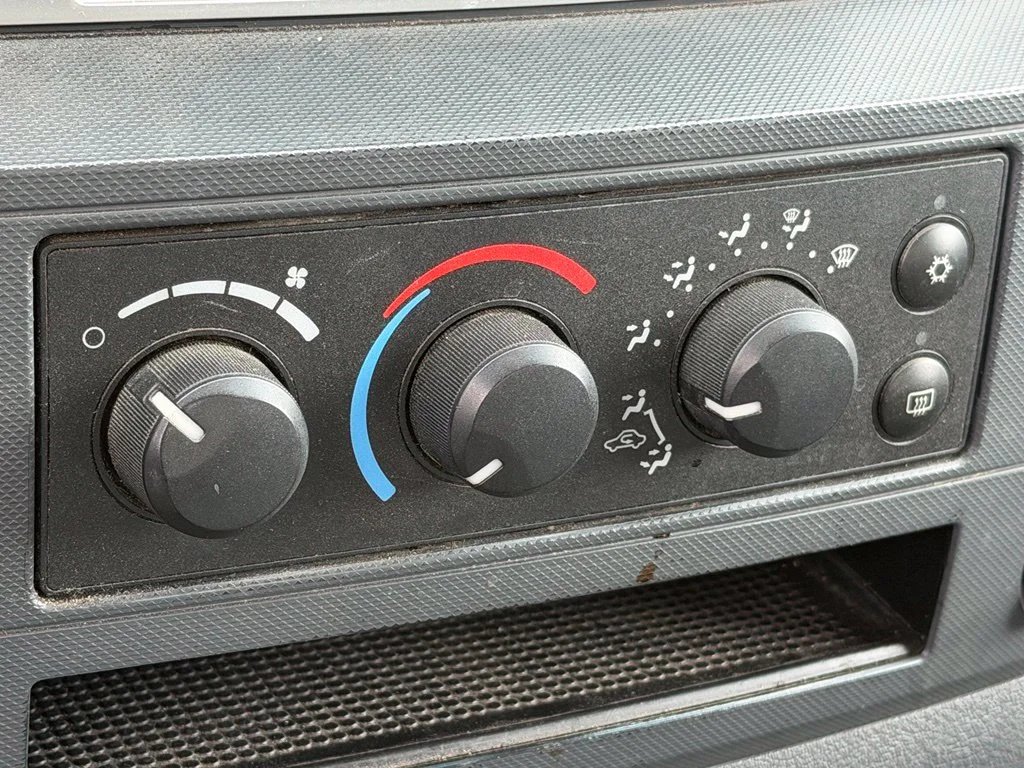 Used 2007 Blue Dodge SLT image 25