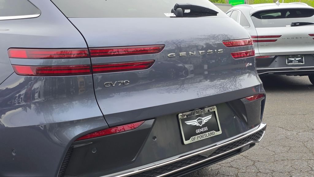 New 2026 Silver Genesis 2.5T ADVANCED image 14