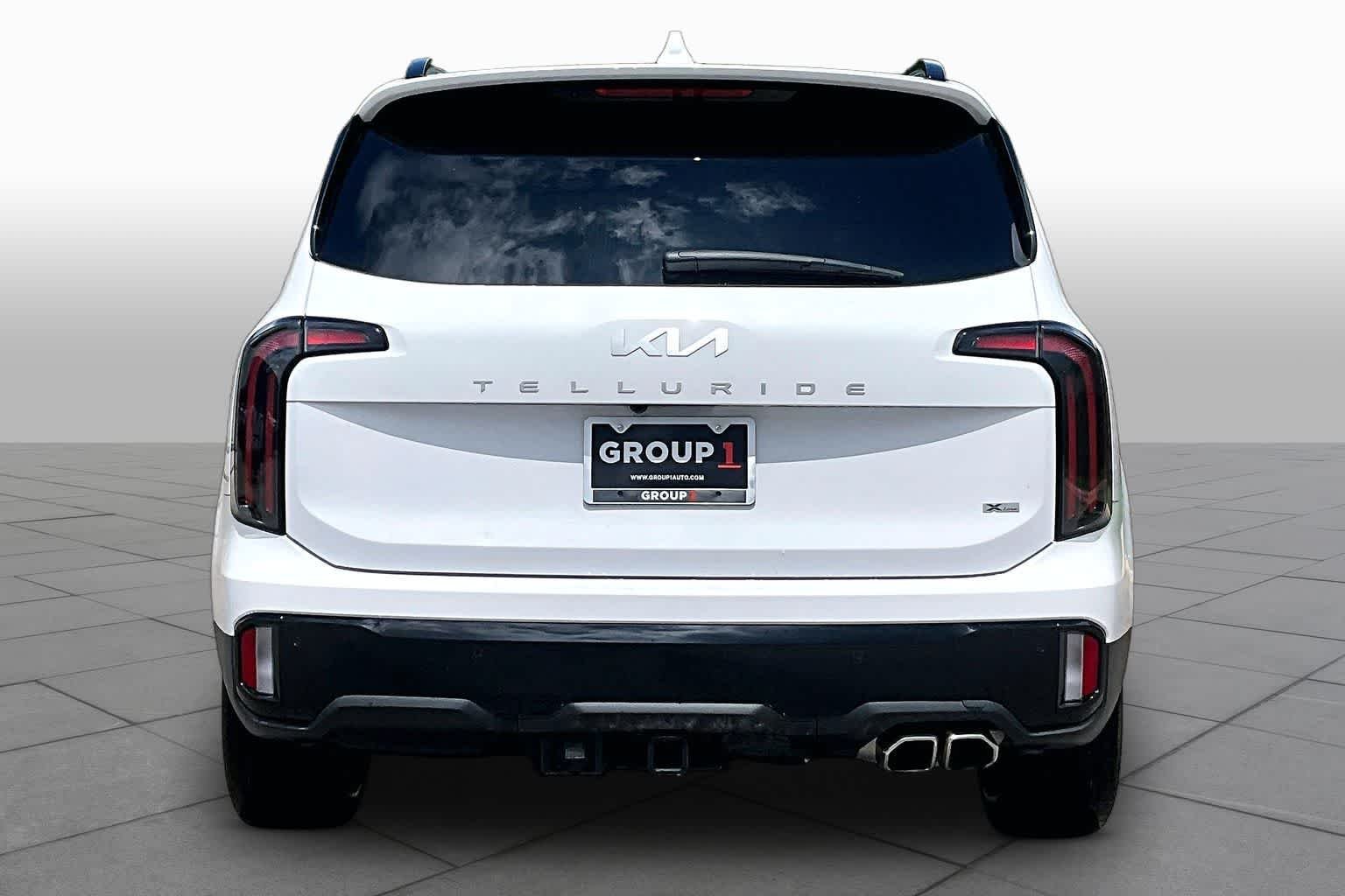 Used 2024 Glacial White Pearl Kia SX Prestige X-Line image 5