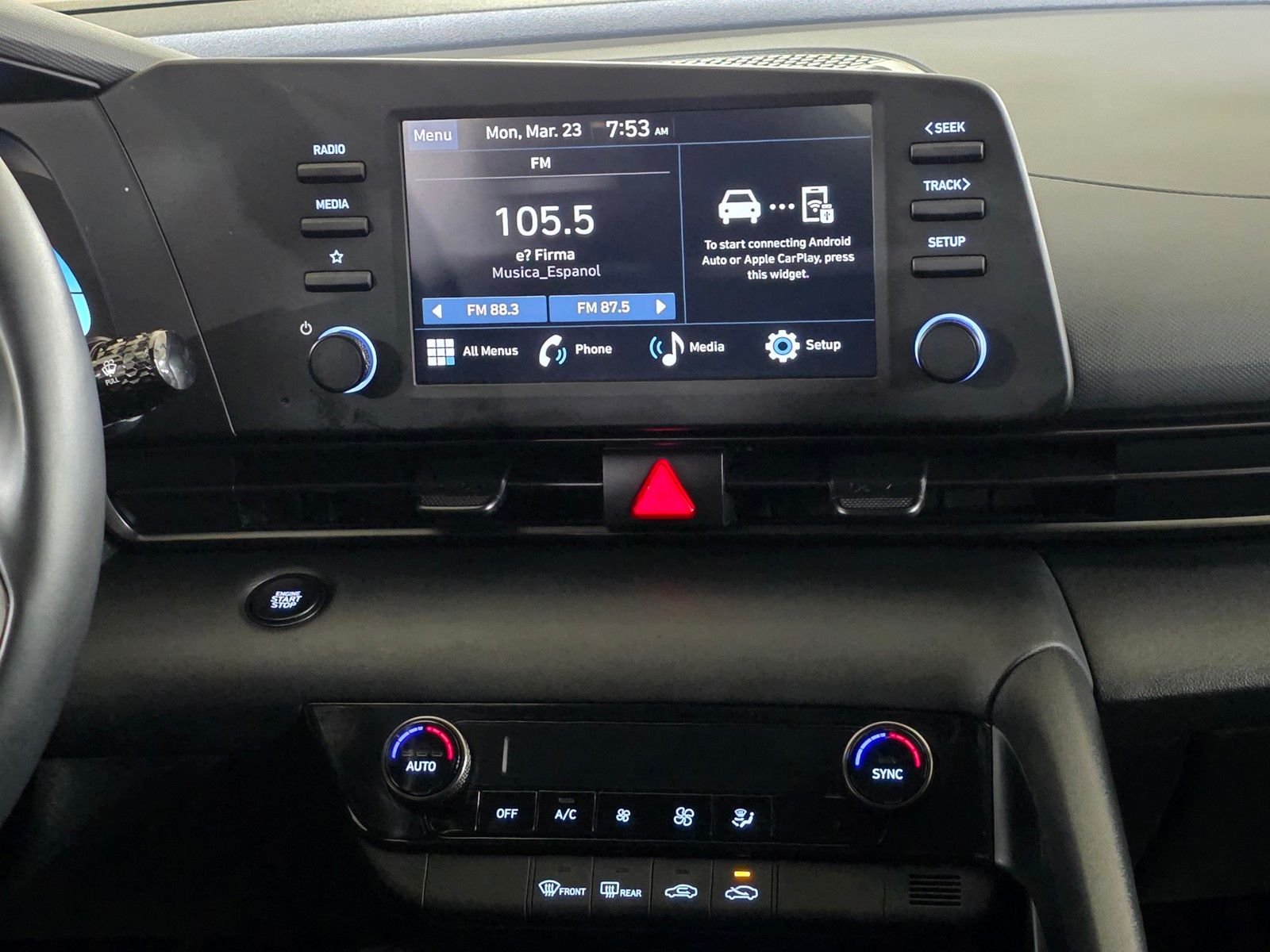 Certified Used 2025 Fluid Metal Hyundai SEL Sport image 24