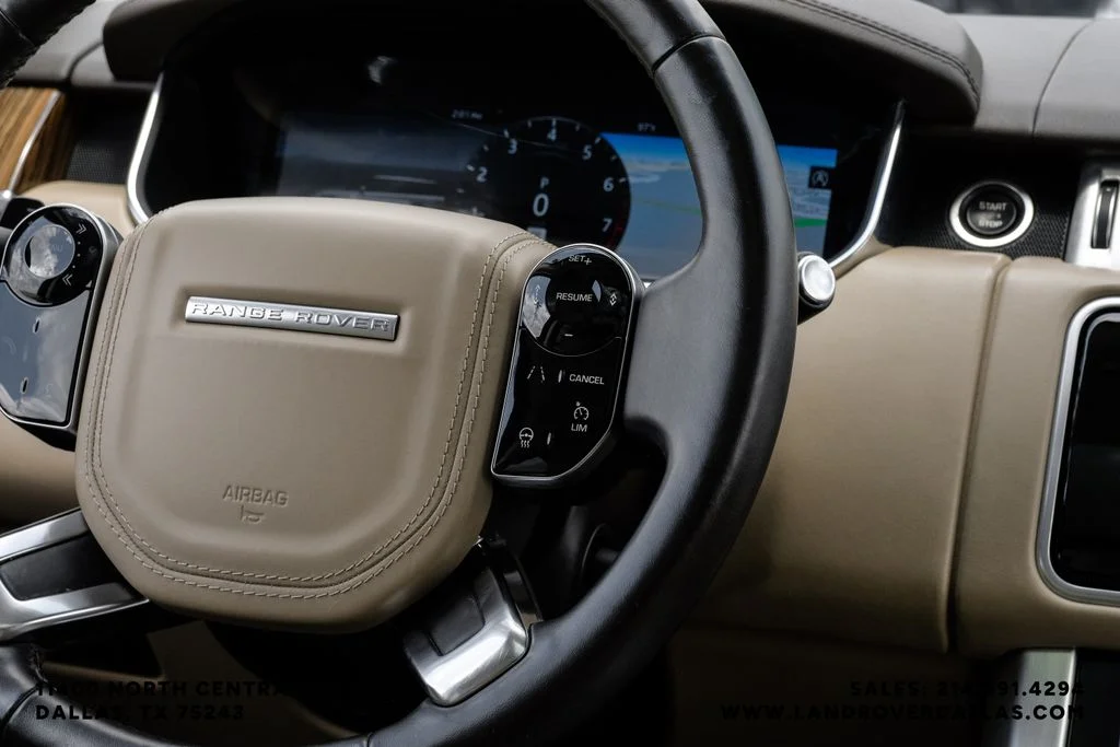 Used 2019 Fuji White Land Rover 5.0L V8 Supercharged image 21