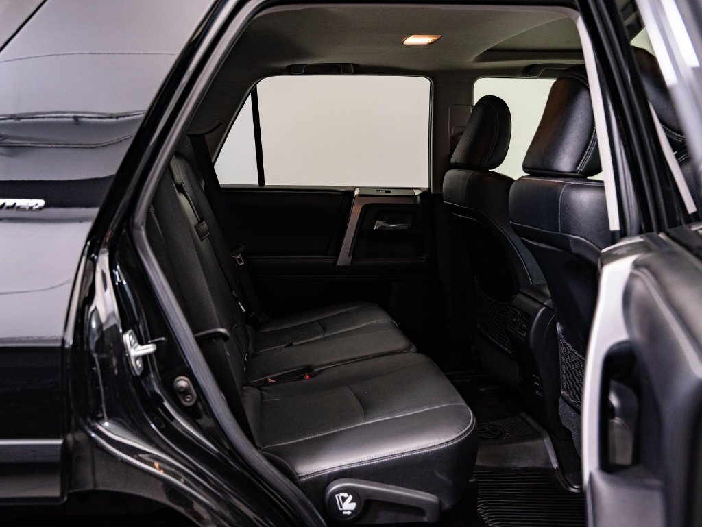 Used 2019 Midnight Black Metallic Toyota Limited image 43