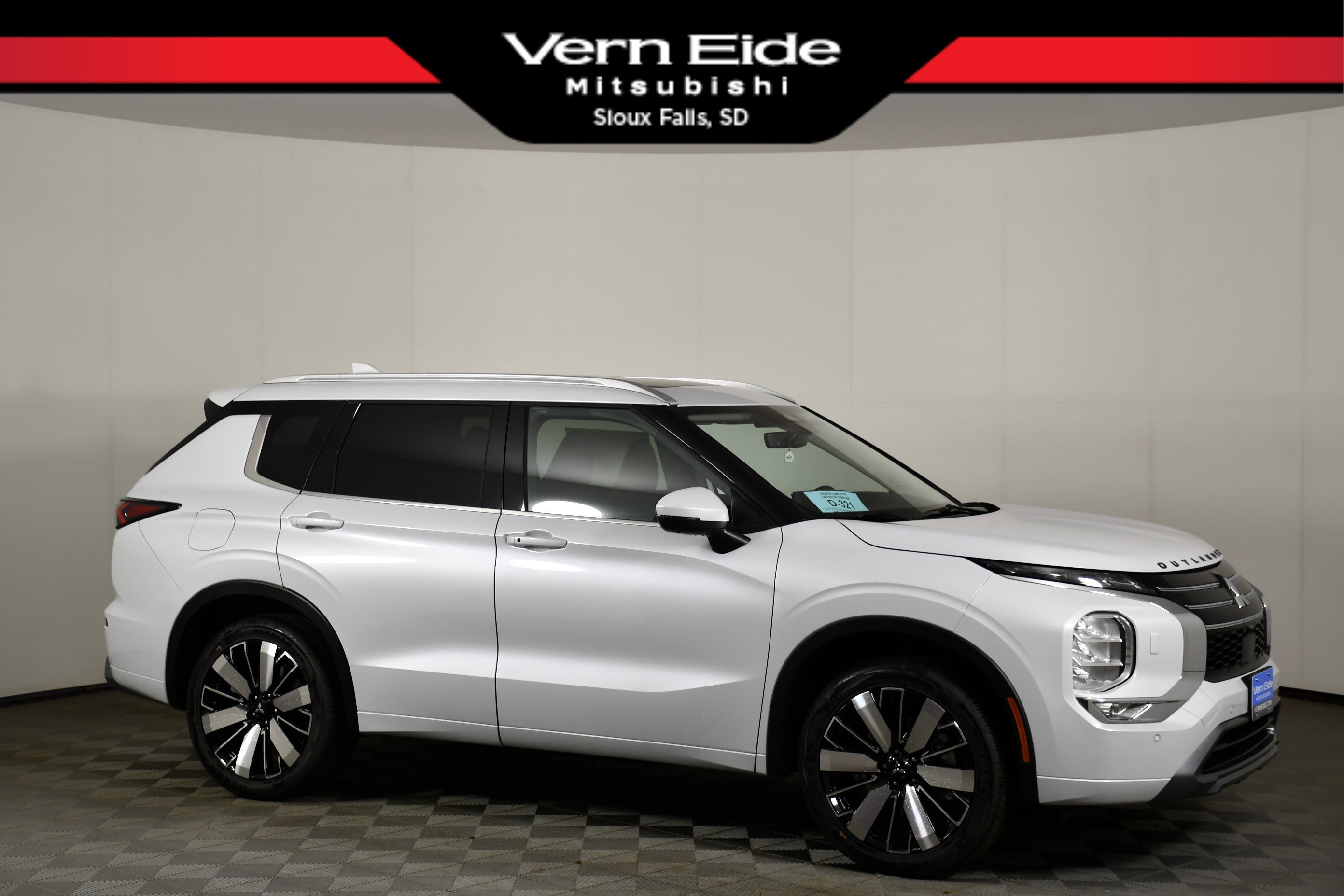 2026 Mitsubishi Outlander SEL S-AWC's photo