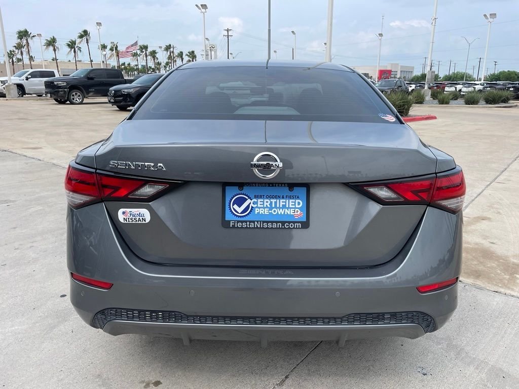 Used 2022 Gray Nissan S image 6
