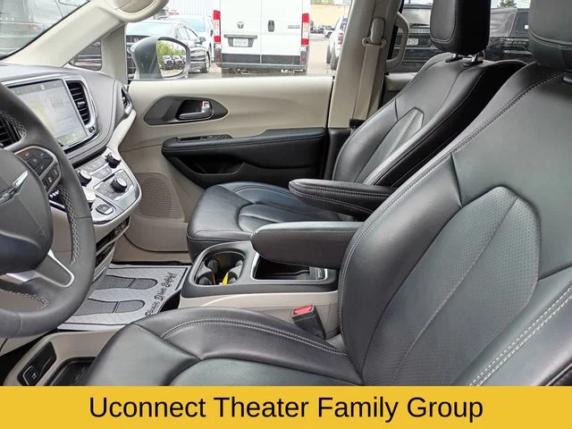 Used 2023 Gray Chrysler Touring L image 14