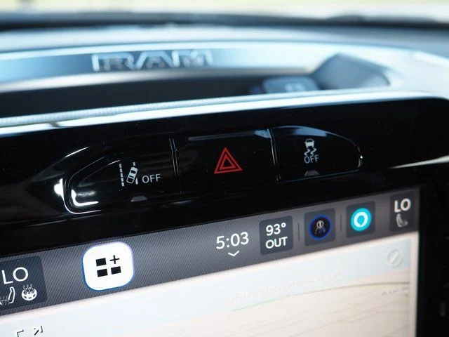 2026 RAM 3500 Big Horn - Photo 33
