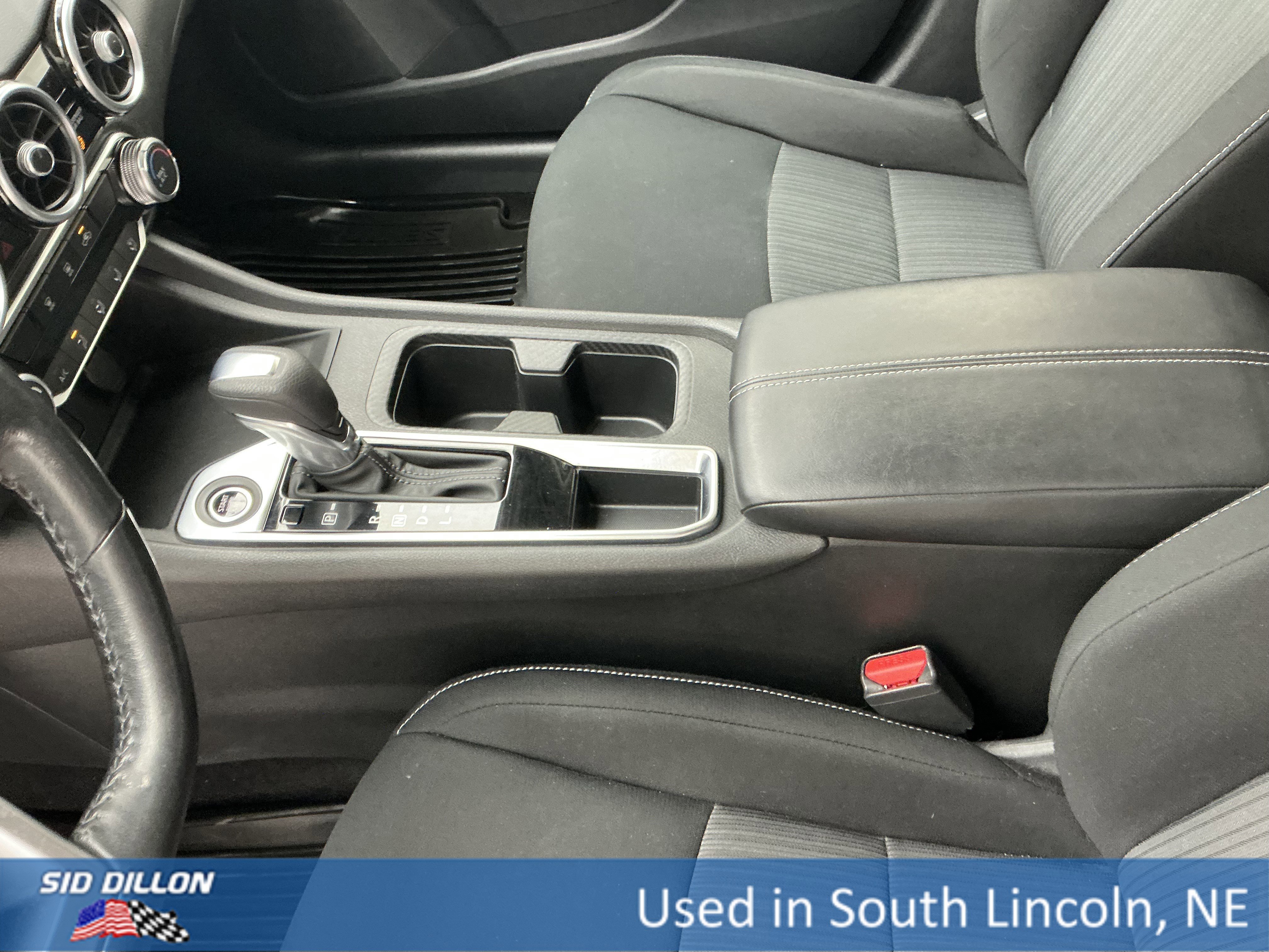 Used 2022 Scarlet Ember Tintcoat Nissan SV image 14