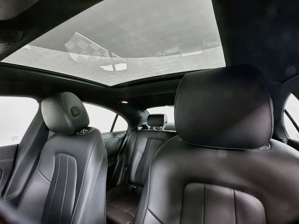 Used 2022 White Mercedes-Benz CLA 250 image 21