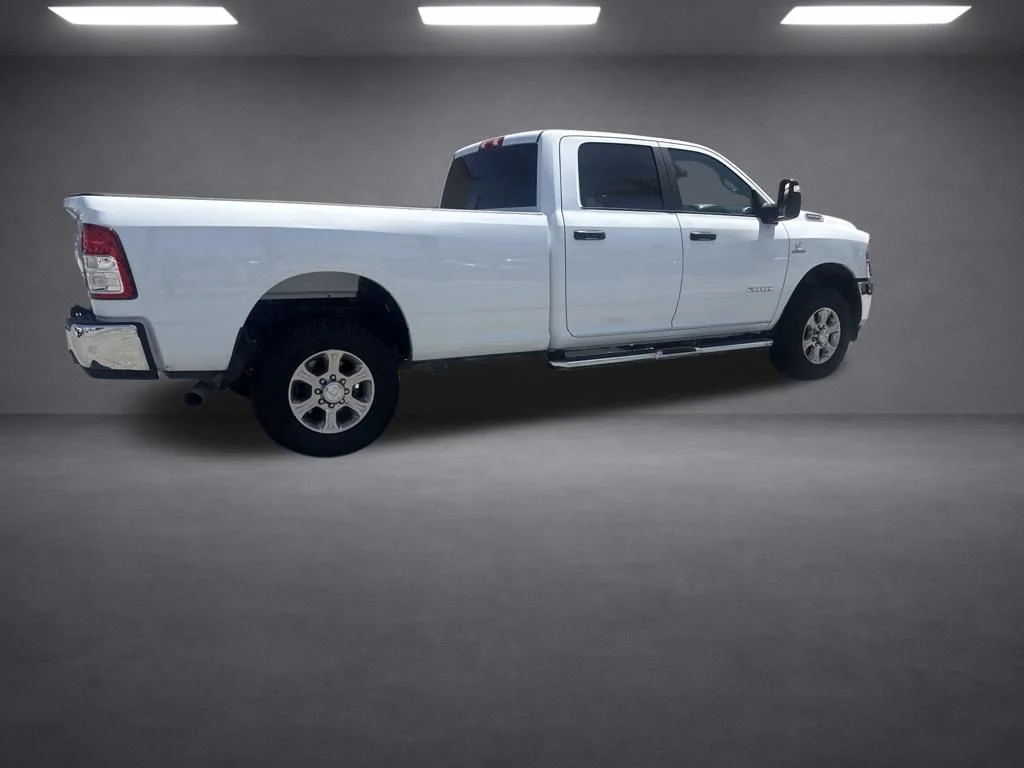 Used 2024 White Ram Big Horn image 16