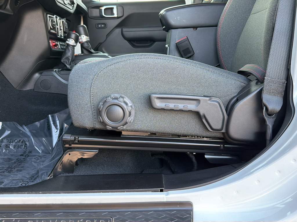 Used 2024 White Jeep Rubicon image 24