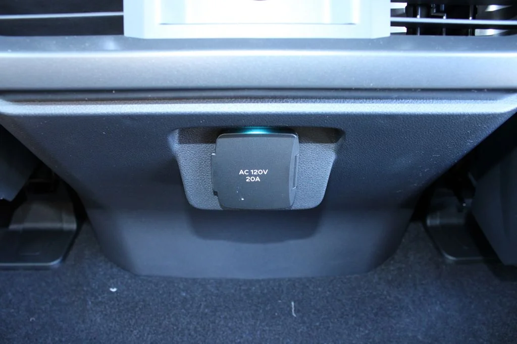 New 2026 Agate Black Metallic Ford Tremor® image 25