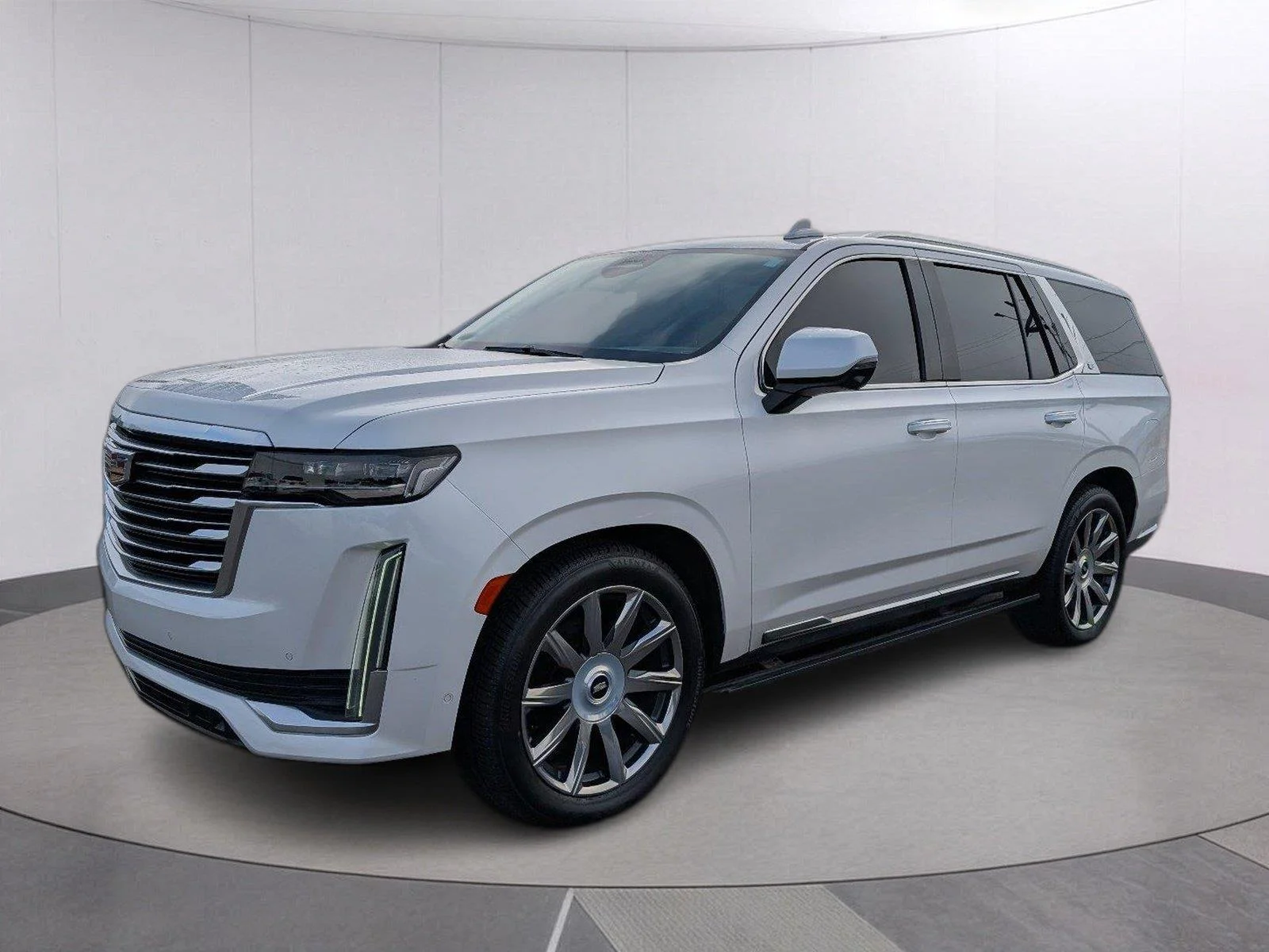 Used 2021 CRYSTAL WHITE TRICOAT Cadillac Premium Luxury Platinum image 1