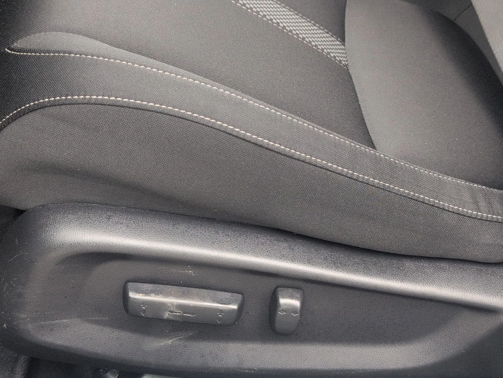 Used 2021  Honda EX image 14