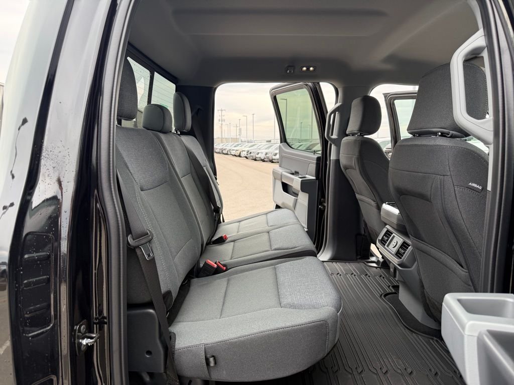 New 2026 Agate Black Metallic Ford XLT image 19