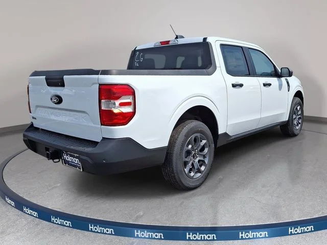New 2026 Oxford White Ford XLT image 4