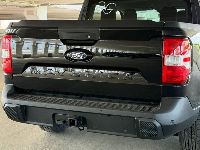 New 2026 Shadow Black Ford XLT image 13