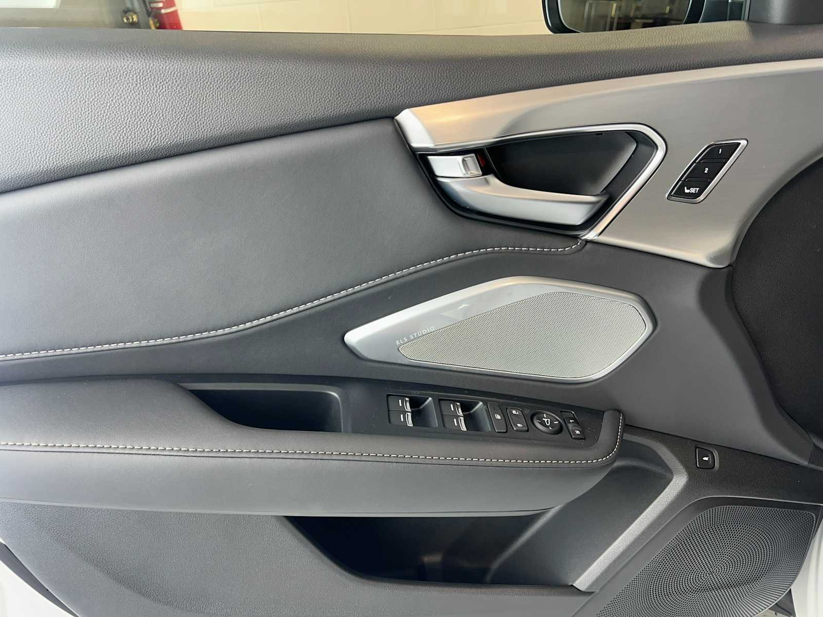 New 2026 Platinum White Pearl Acura w/Technology Package image 20