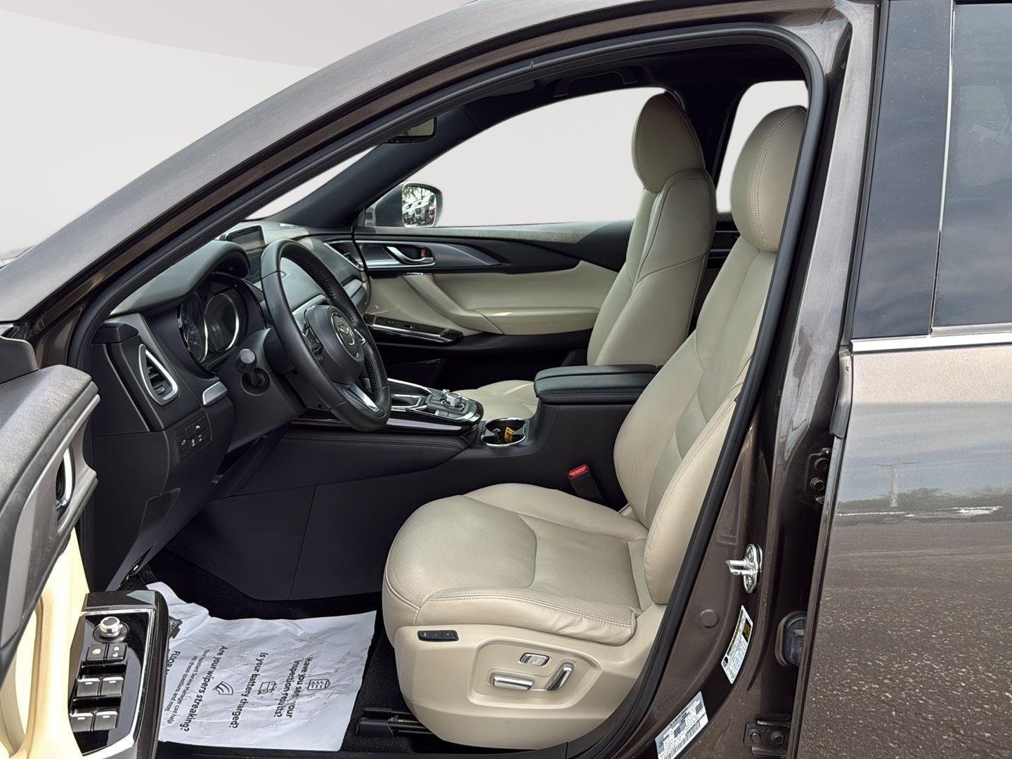 Used 2018 Titanium Flash Mica Mazda Grand Touring image 11