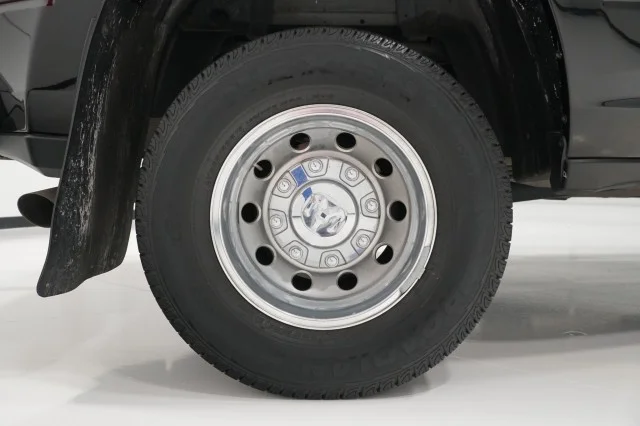 Used 2023 PXJ_Diamond_Black_Crystal_P/C Ram Laramie image 21