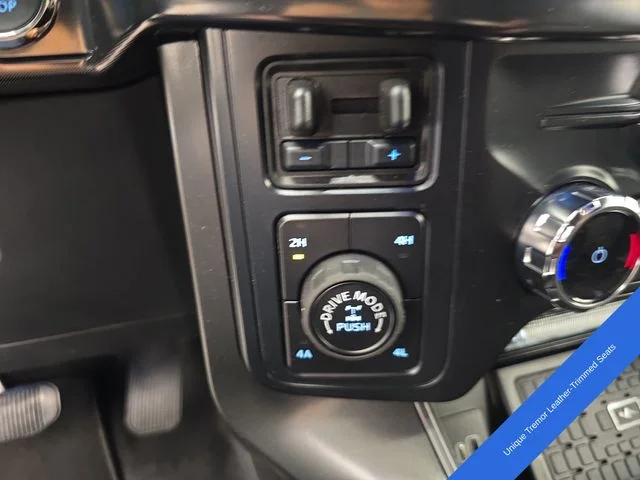 New 2026 Carbonized Gray Metallic Ford Tremor® image 35