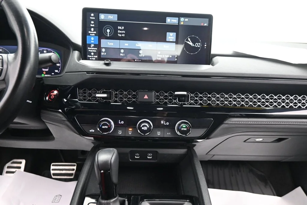 Used 2023  Honda Sport image 20