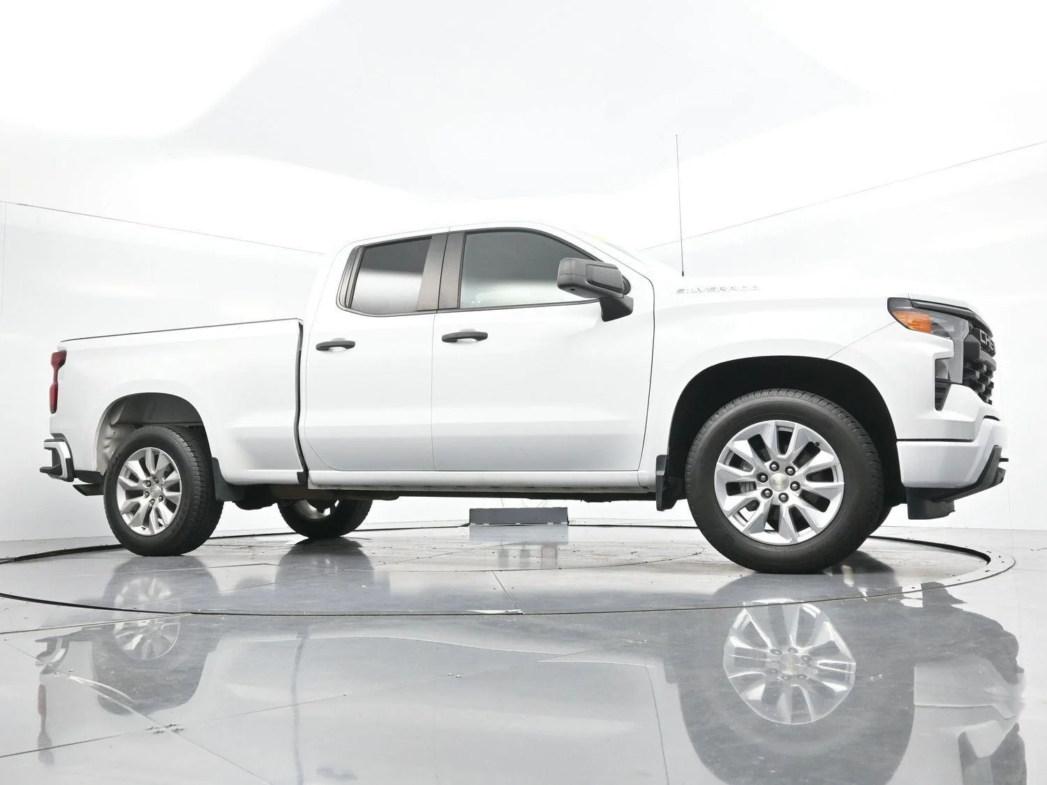 Used 2023 Summit White Chevrolet Custom image 40