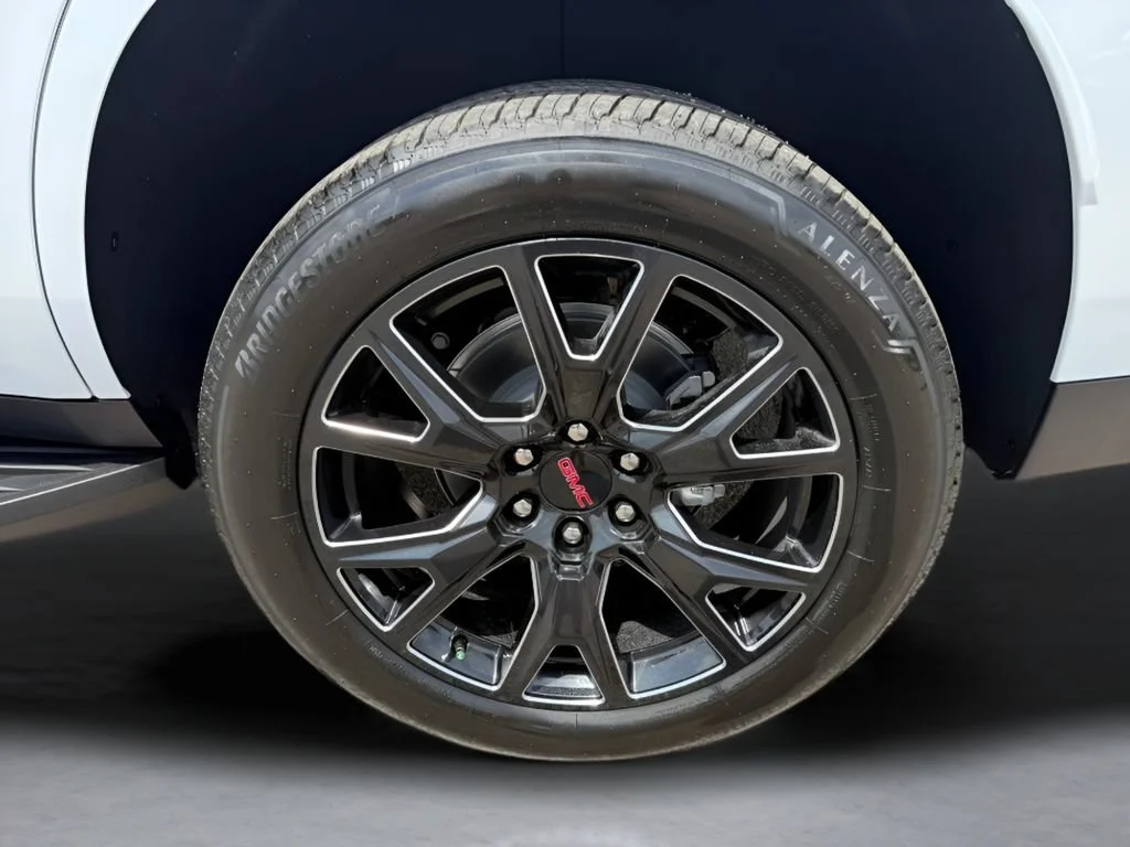 New 2026 Glacier White Tricoat GMC Denali image 40