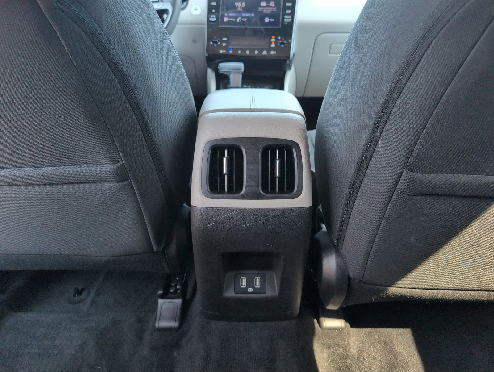 Used 2024 White Hyundai SEL image 32