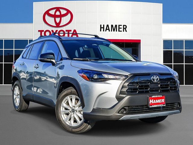 2026 Toyota Corolla Cross LE