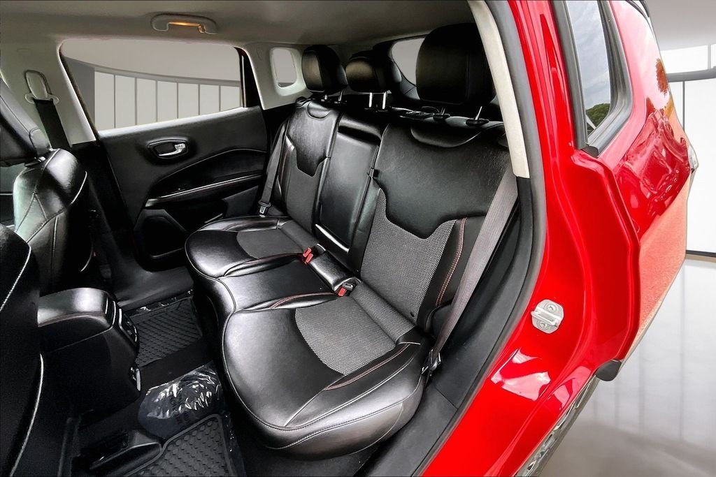 Used 2020 Red Jeep Trailhawk image 28