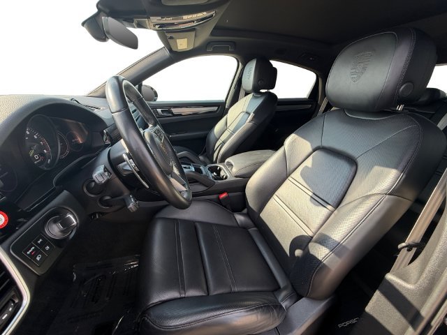 Used 2022 Black Porsche Platinum Edition image 10