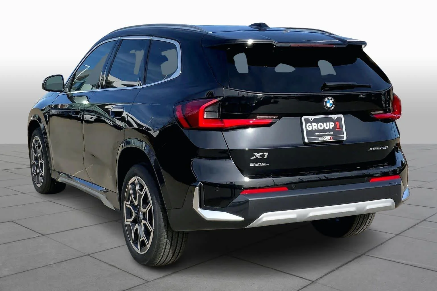 New 2026 Black Sapphire Metallic BMW xDrive28i image 11