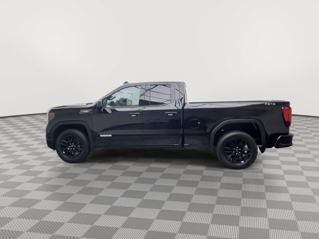 Used 2026 Onyx Black GMC Elevation image 39