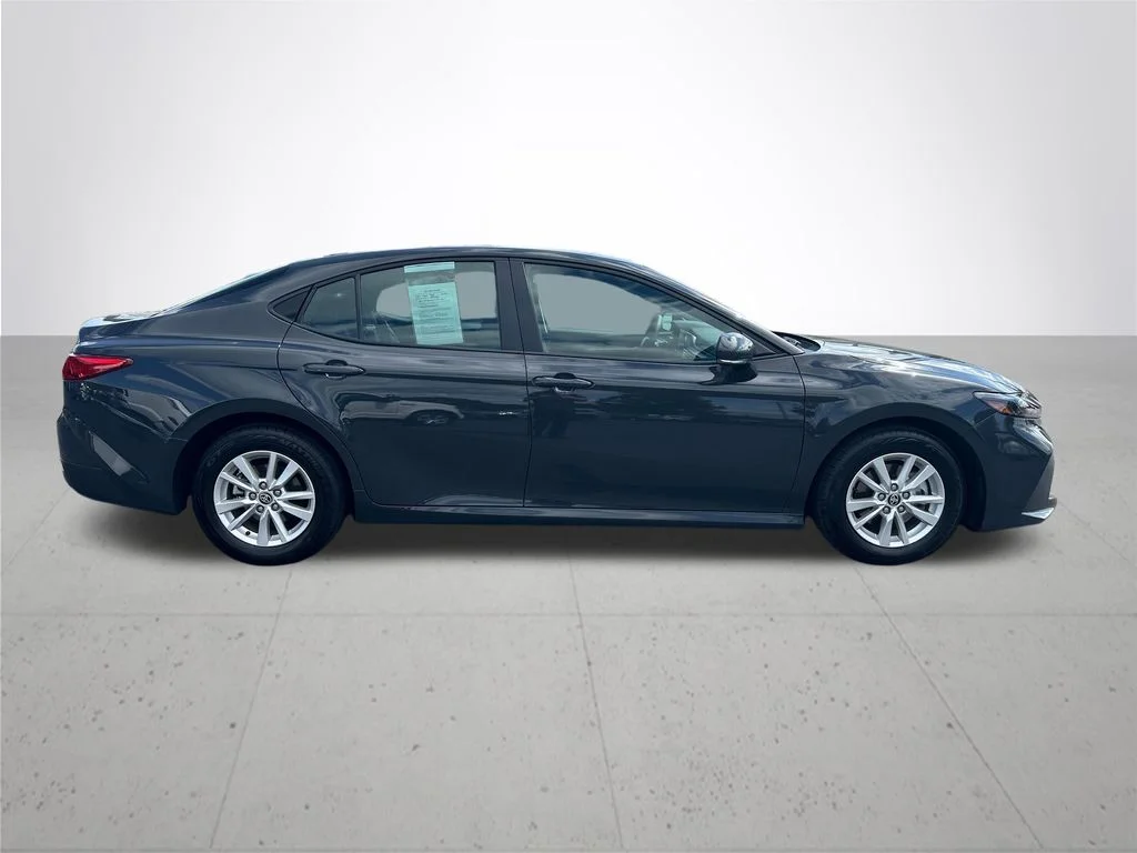 Certified Used 2025  Toyota LE image 7