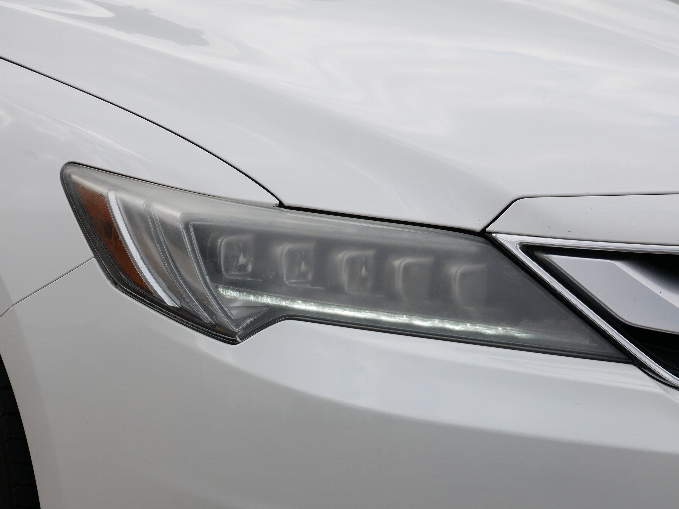 Used 2016 Bellanova White Pearl Acura w/Premium Pkg image 16