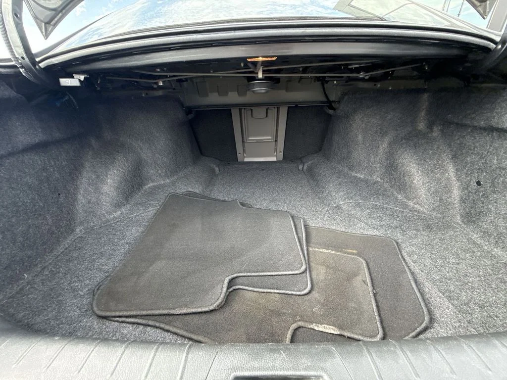 Used 2009 Gray Honda EX-L image 24
