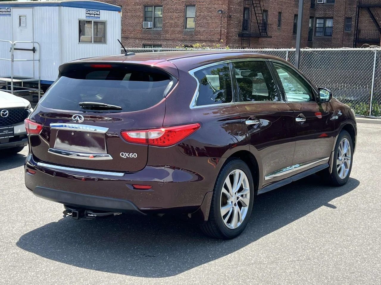 Used 2014 Midnight Garnet INFINITI Base image 5