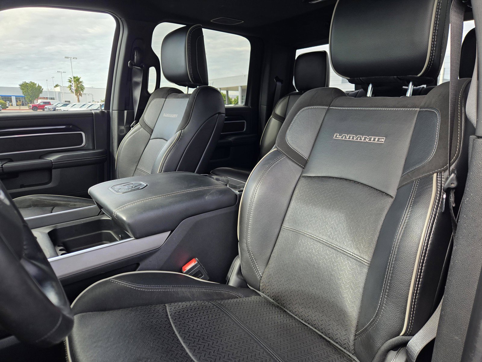 Used 2023 Diamond Black Crystal Pearlcoat Ram Laramie image 19