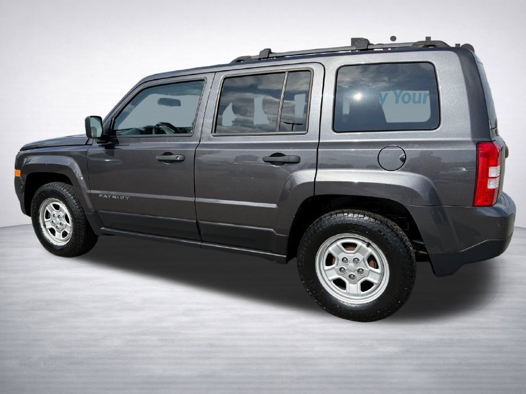 Used 2016 Gray Jeep Sport image 5
